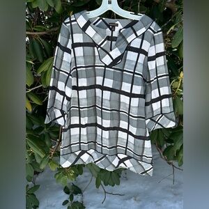 Dana Buchman Black and White Plaid Top- Medium - Cotton- side zipper- Medium